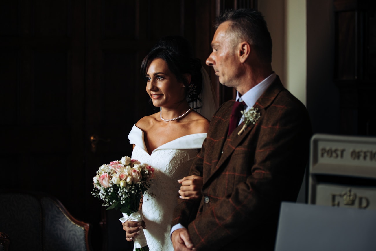 bride and dad at inglewood manor