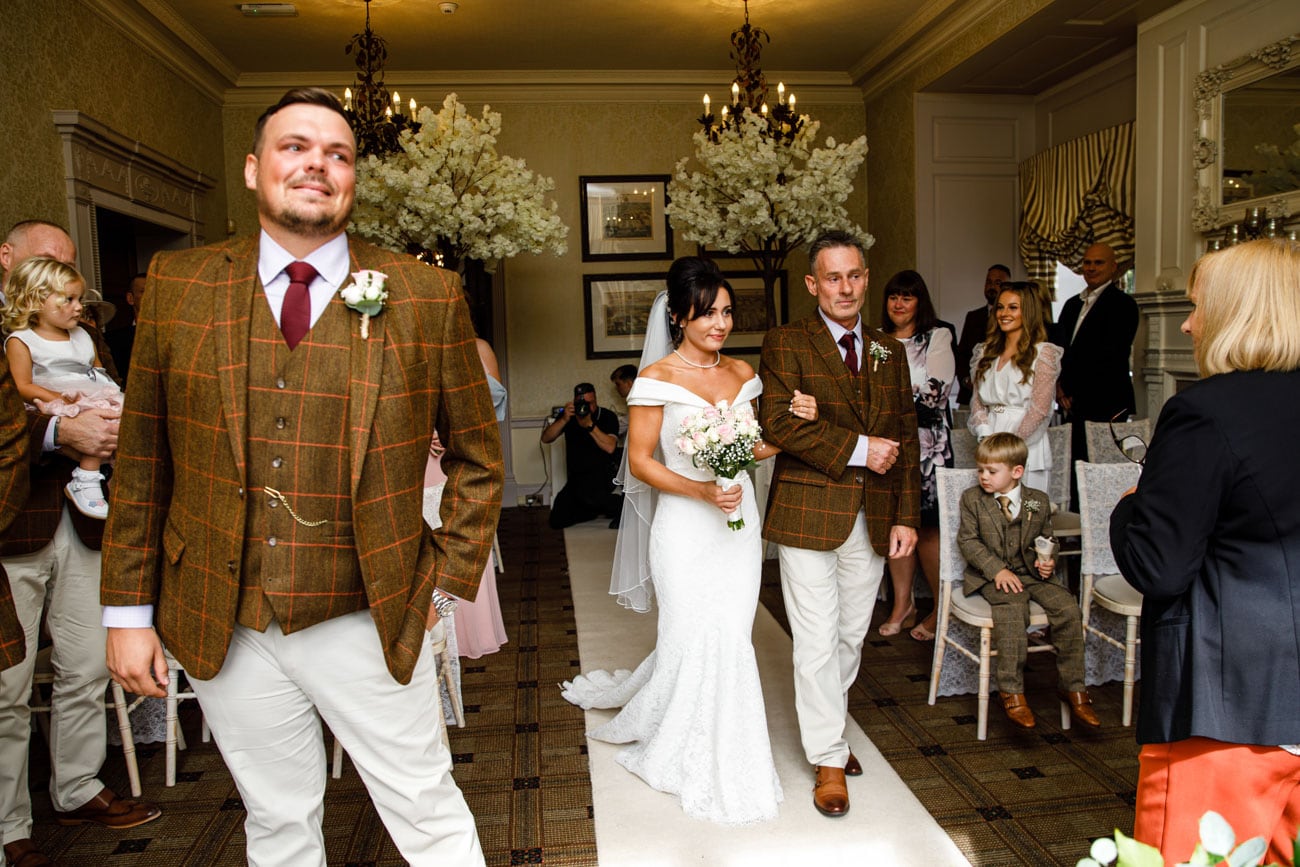groom and family at inglewood manor