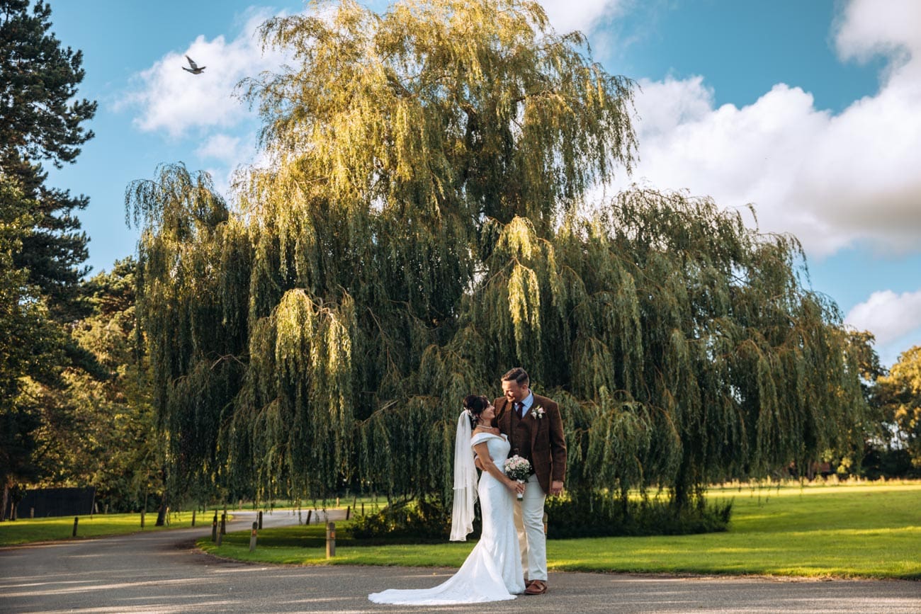 inglewood manor bride and groom photos