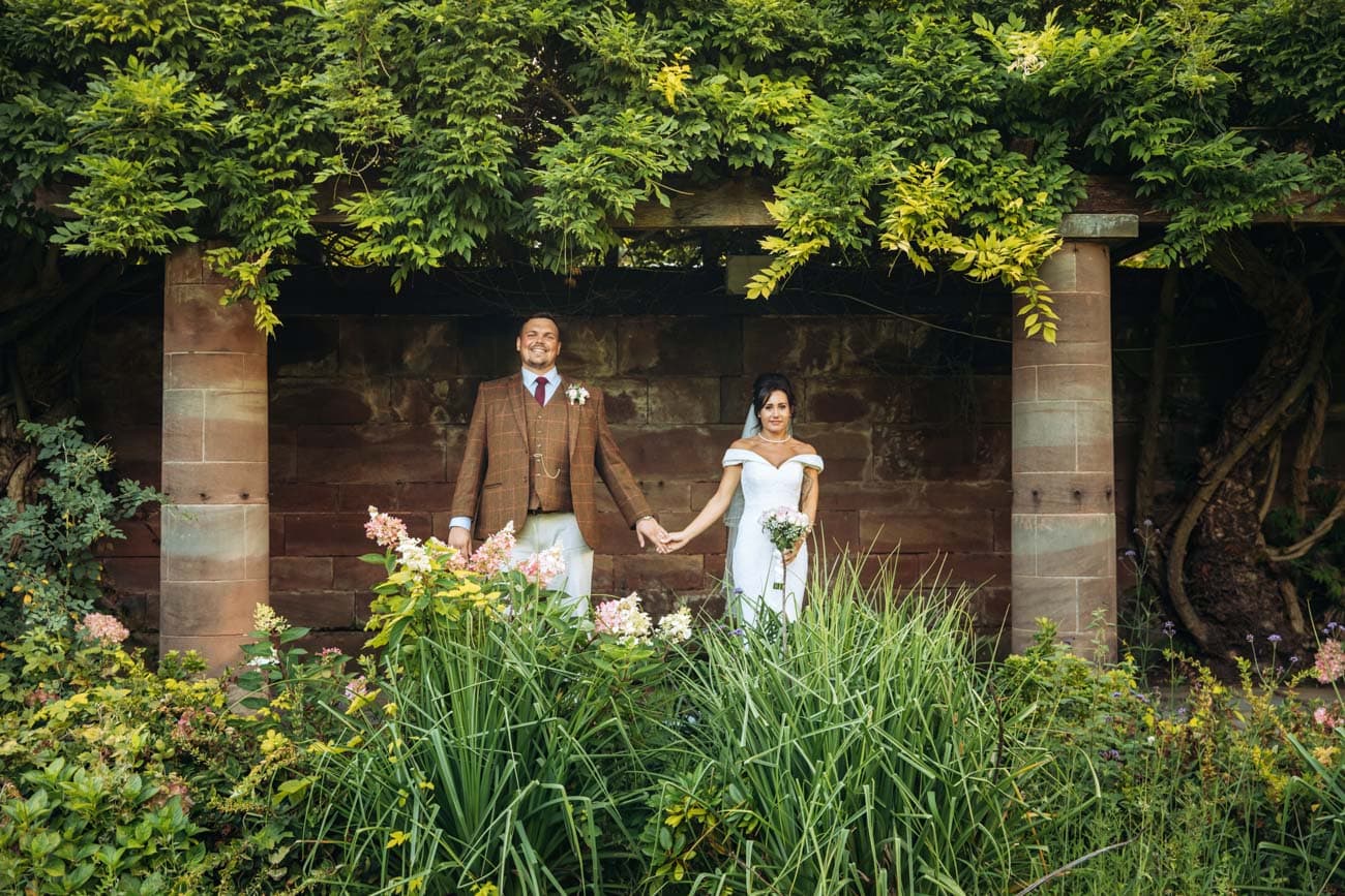 inglewood manor bride and groom photos