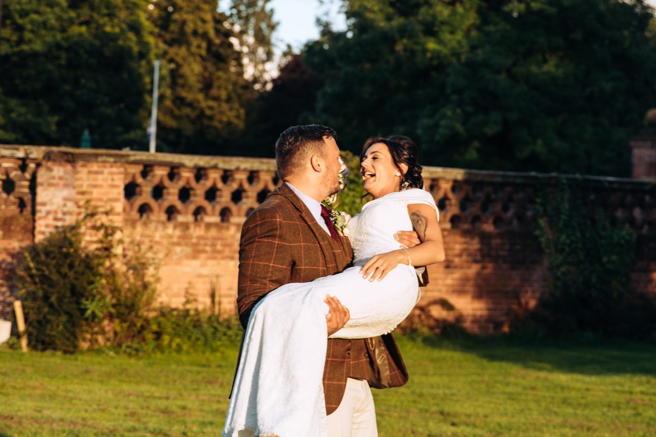 inglewood manor bride and groom photos