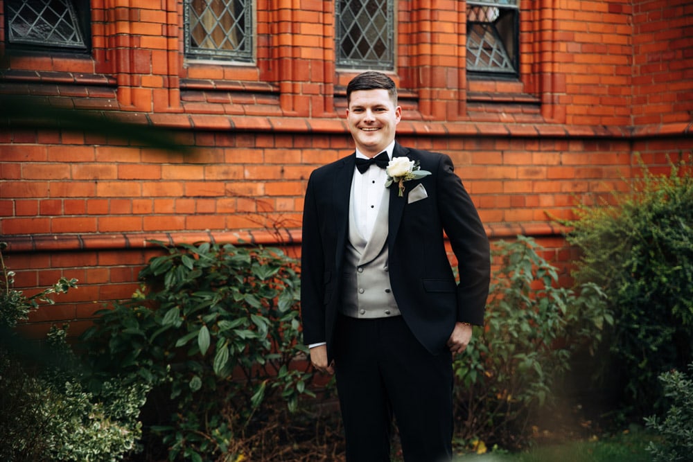 groom portrait