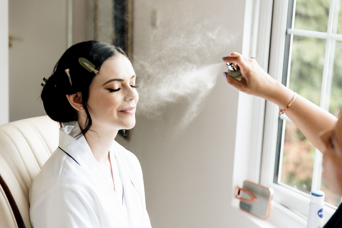 bride getting ready at the hilltop country house hotel in macclesfield