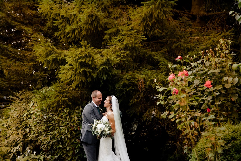 shireburn arms wedding photography by er photography for Carolyn and Callum's wedding