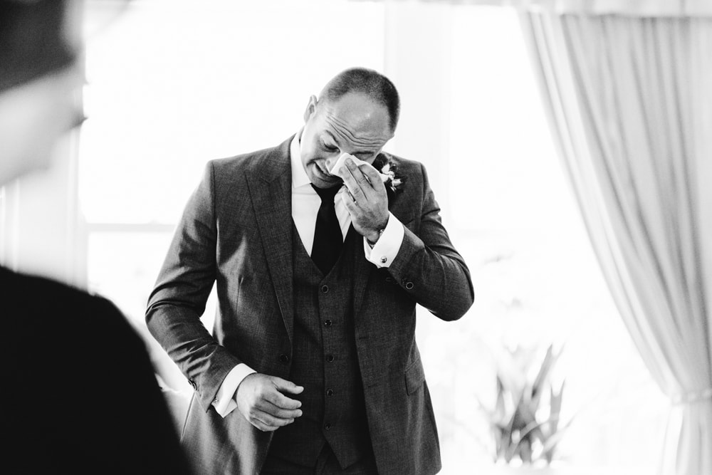 shireburn arms wedding photography by er photography for Carolyn and Callum's wedding