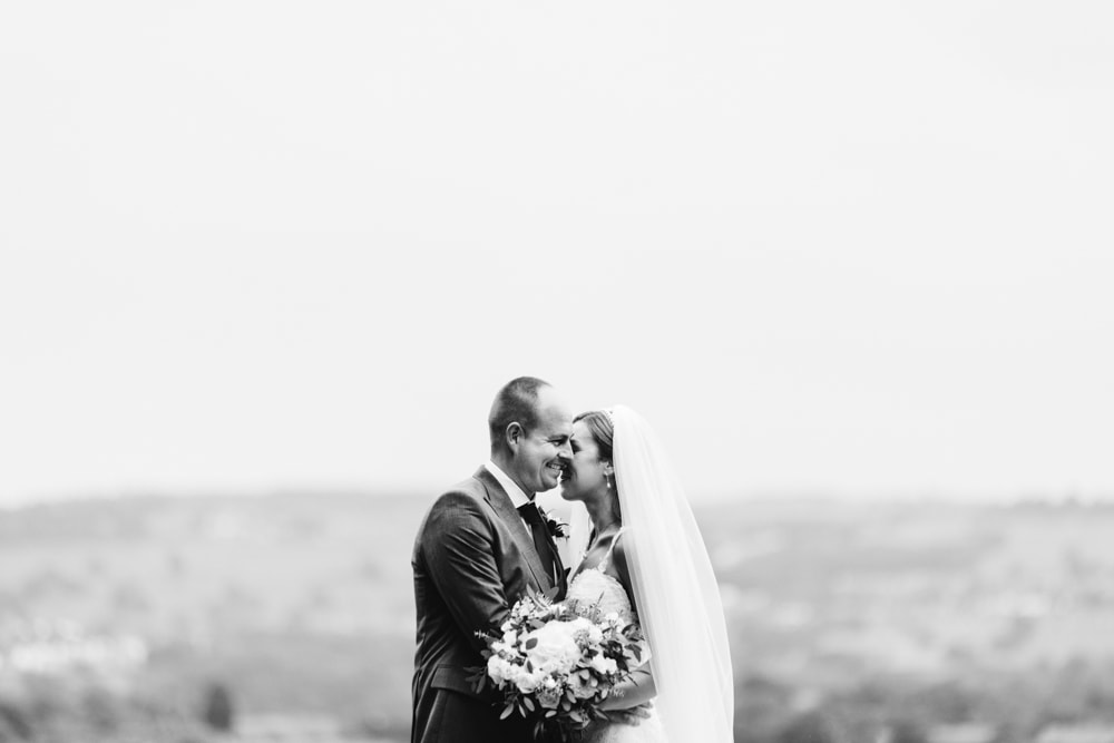 shireburn arms wedding photography by er photography for Carolyn and Callum's wedding