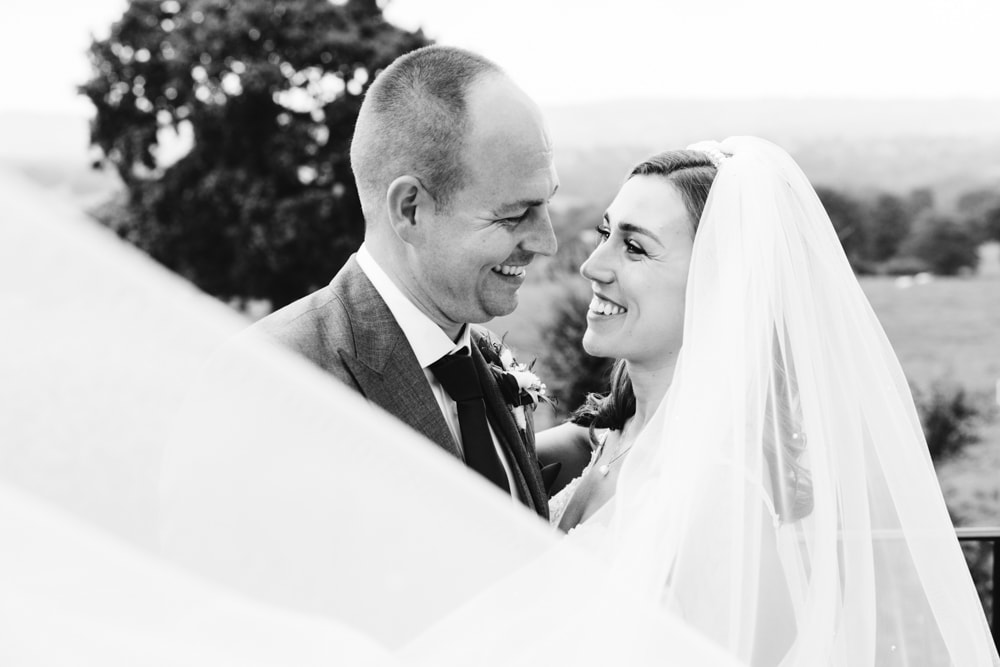 shireburn arms wedding photography by er photography for Carolyn and Callum's wedding