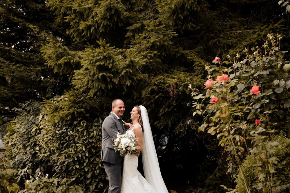 shireburn arms wedding photography by er photography for Carolyn and Callum's wedding