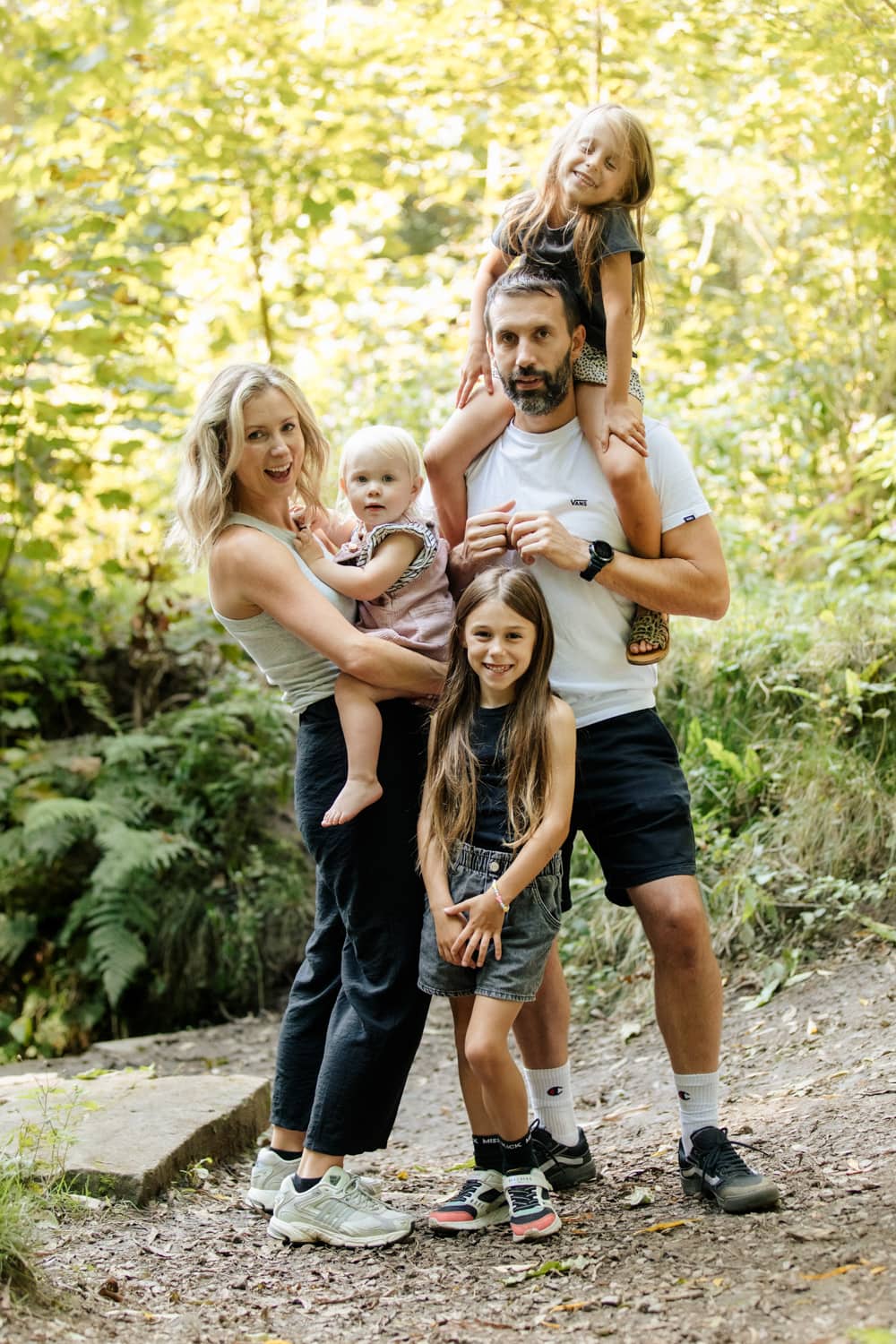 worsley woods family photoshoot session with worsley based photographers er photography