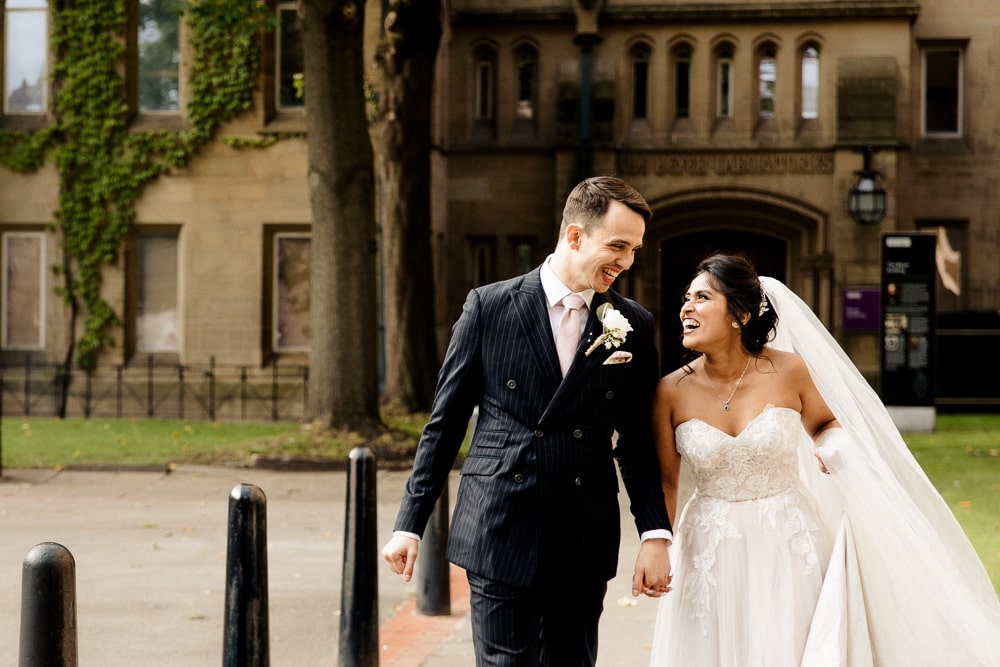 wedding photos at Manchester University Chambers garden