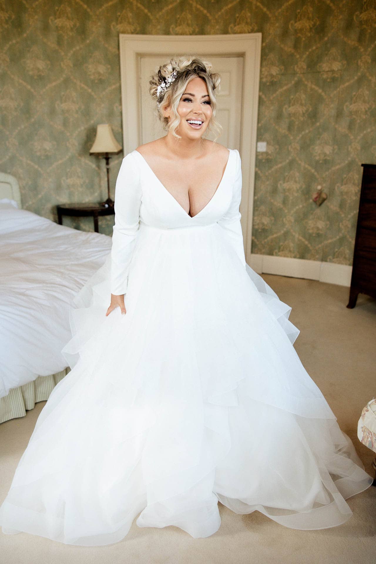 bridal preparations in the round room in The Citadel in Shropshire