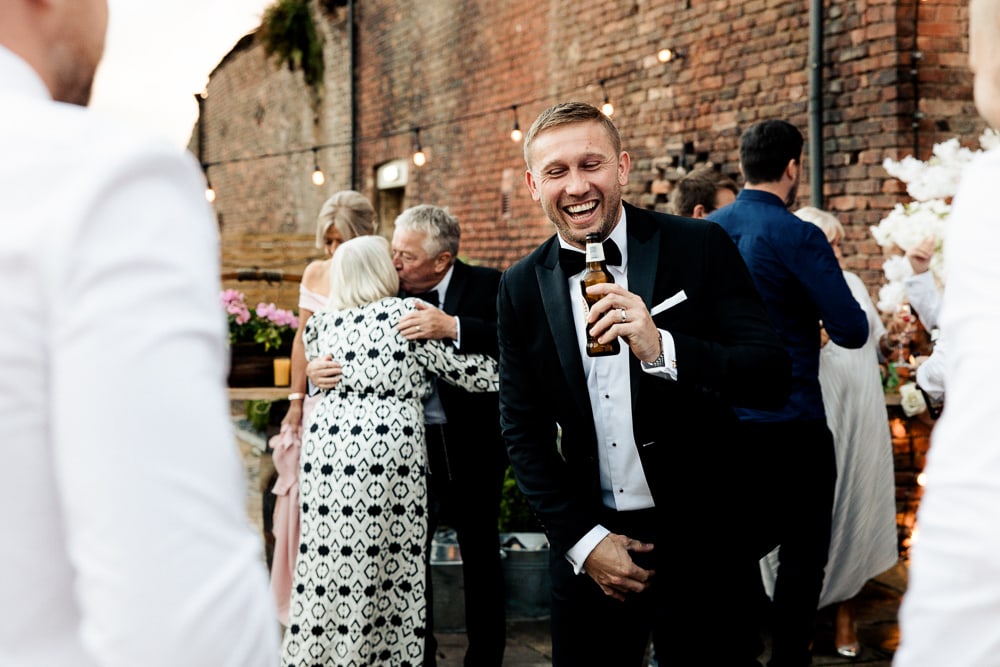 drinks reception at the barn at morley