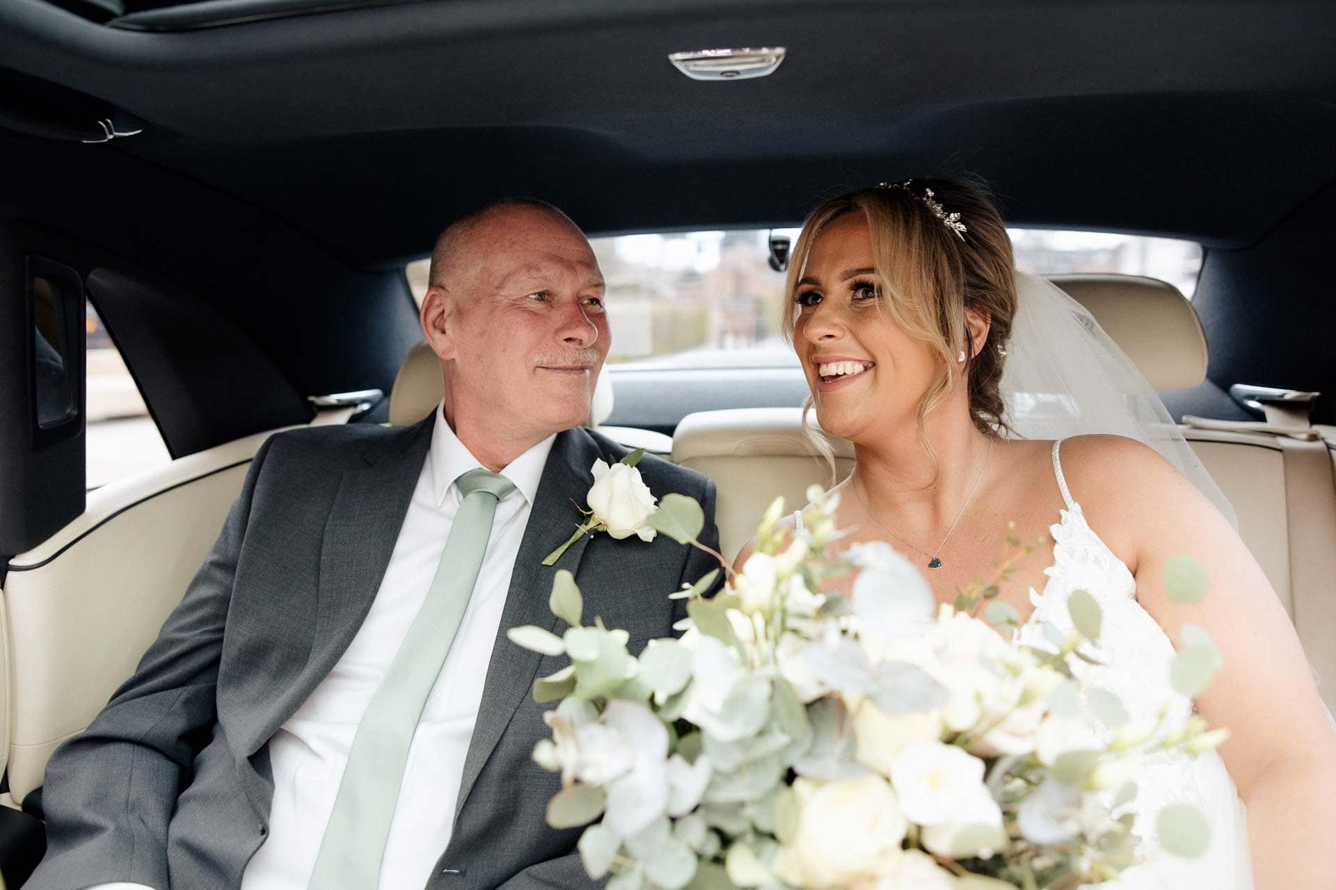 wedding car pulling up at the castlefield rooms wedding venue manchester
