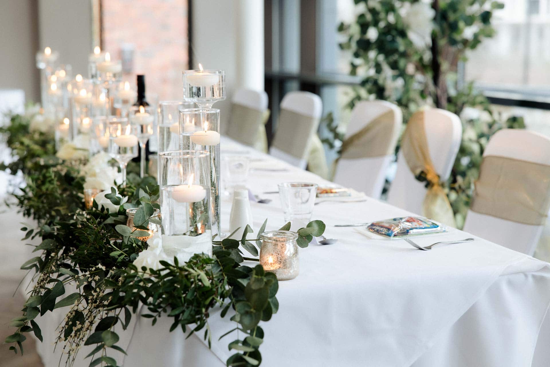 wedding breakfast and speeches at the castlefield rooms manchester wedding venue