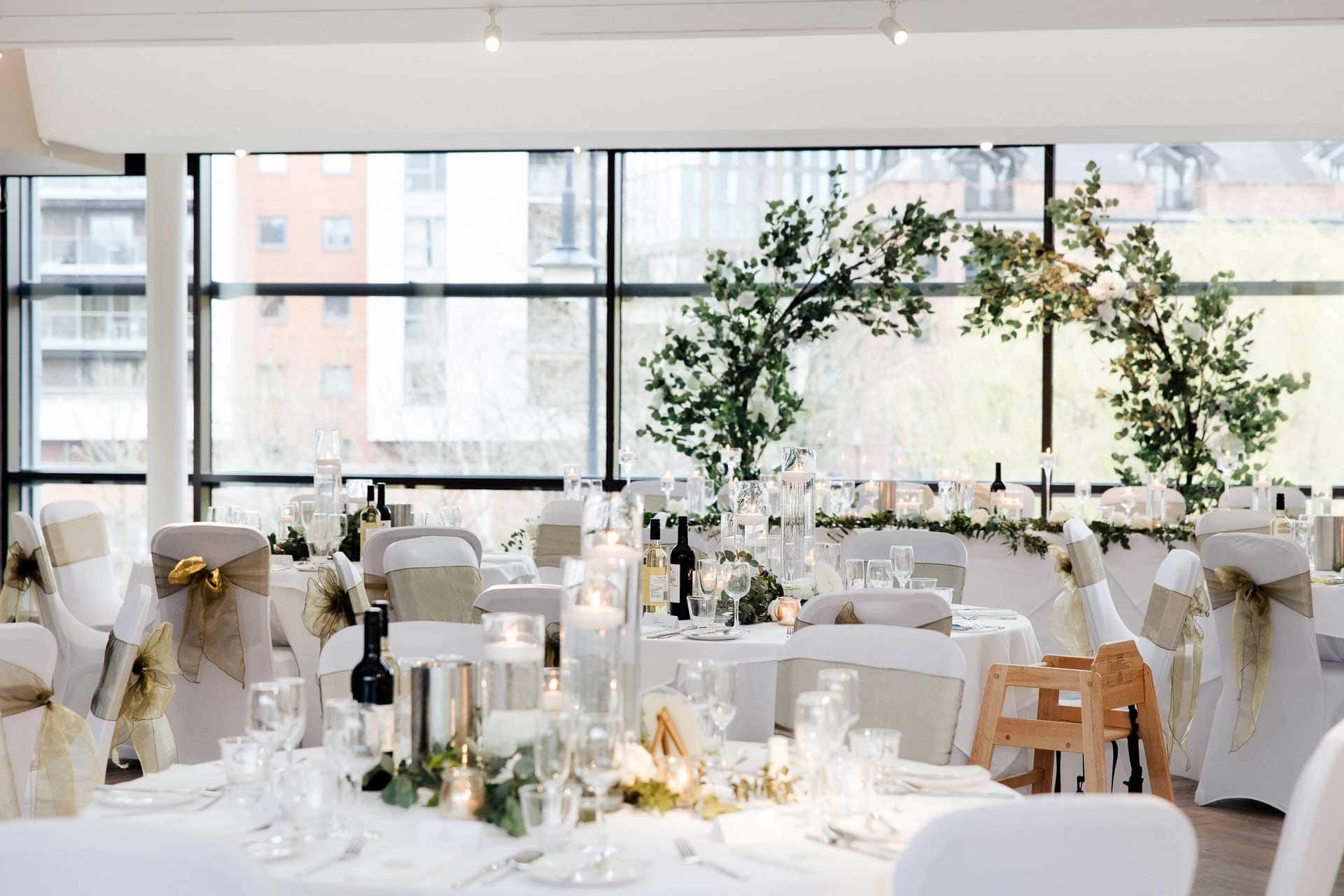 wedding breakfast and speeches at the castlefield rooms manchester wedding venue