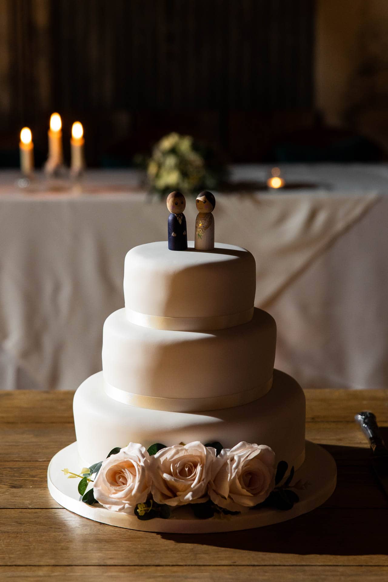 cutting the cake at holmes mill