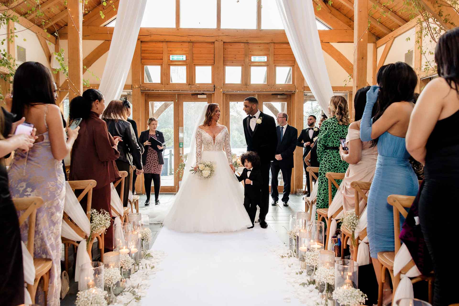 ceremony room at the oak tree peover