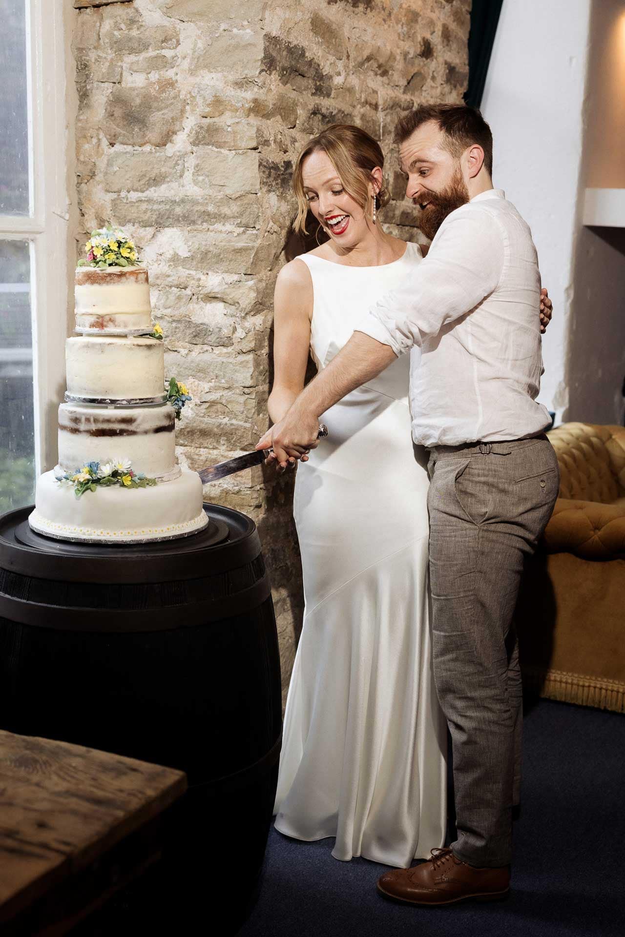 er photographers a team of wedding photographers based in manchester a variety of wedding photos for their online portfolio