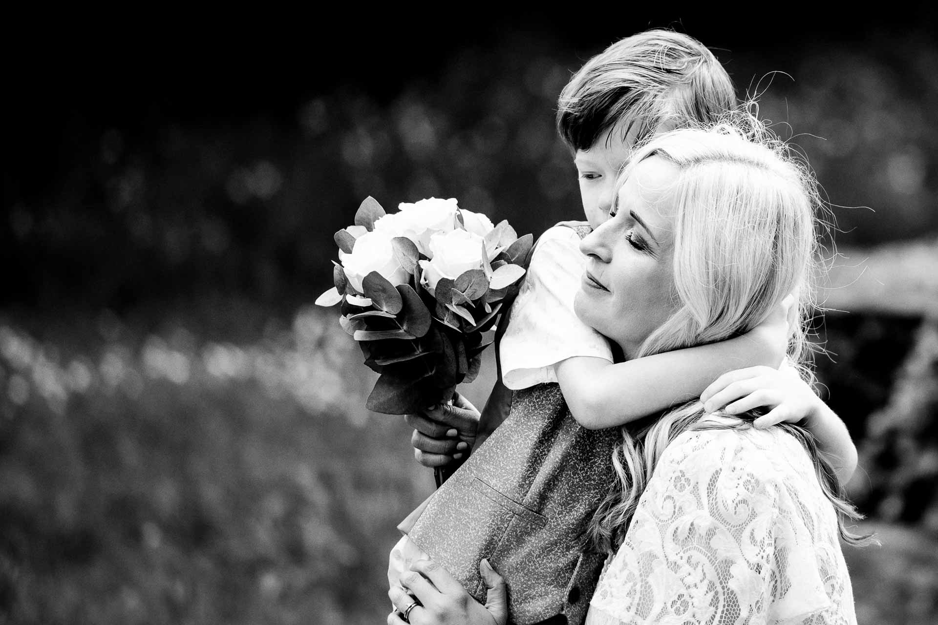 roe green worsley family photographer for mini family photoshoot sessions