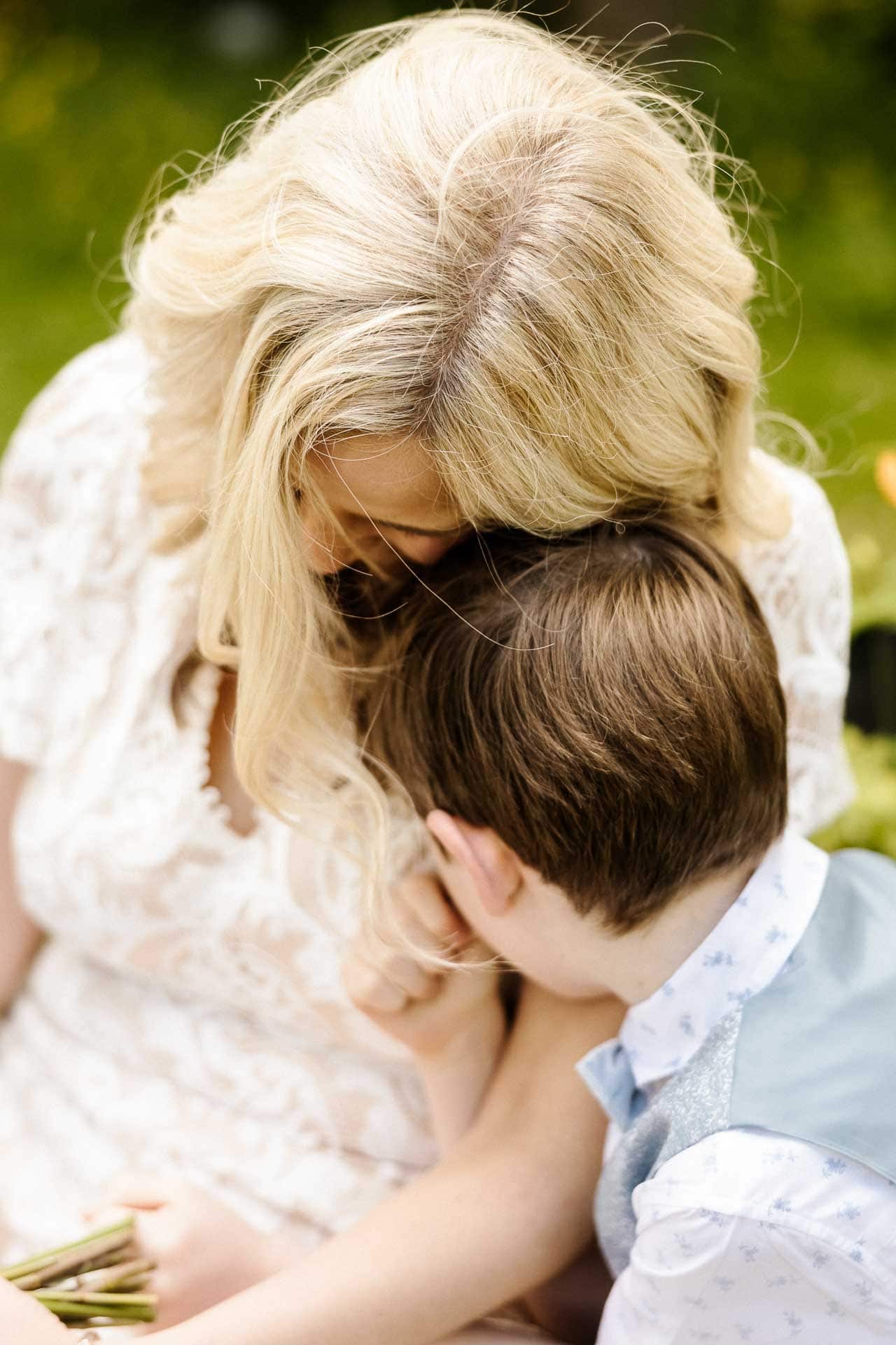 roe green worsley family photographer for mini family photoshoot sessions