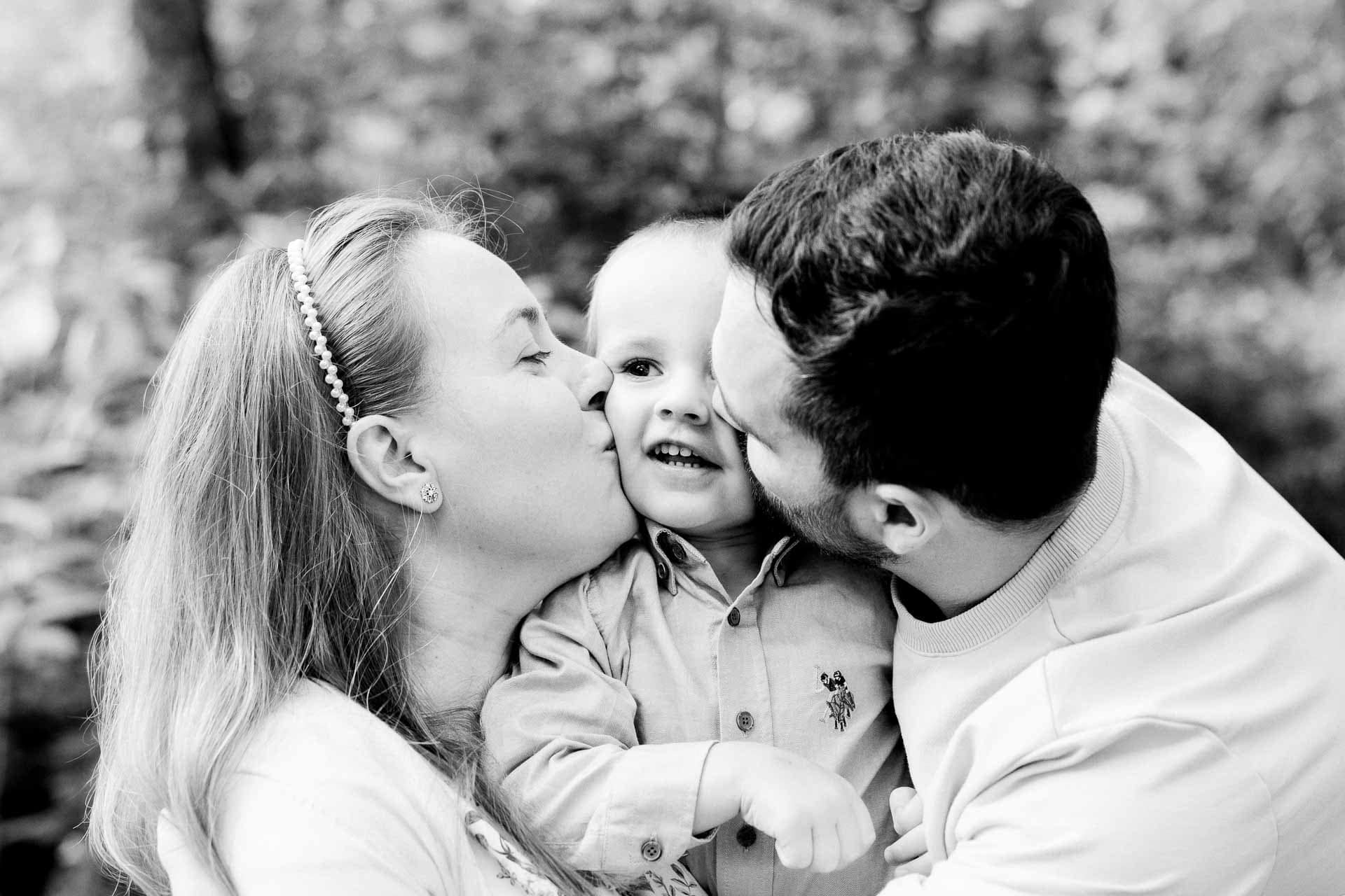 Heaton Park Family Photoshoot Session our 30 minute photoshoot is the perfect gift