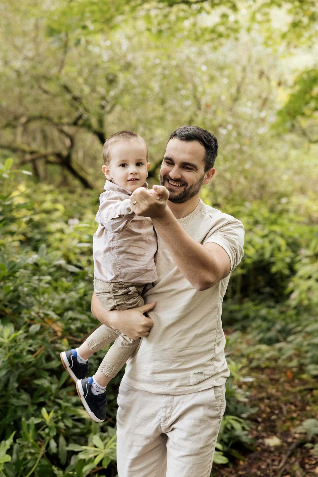 Heaton Park Family Photoshoot Session our 30 minute photoshoot is the perfect gift