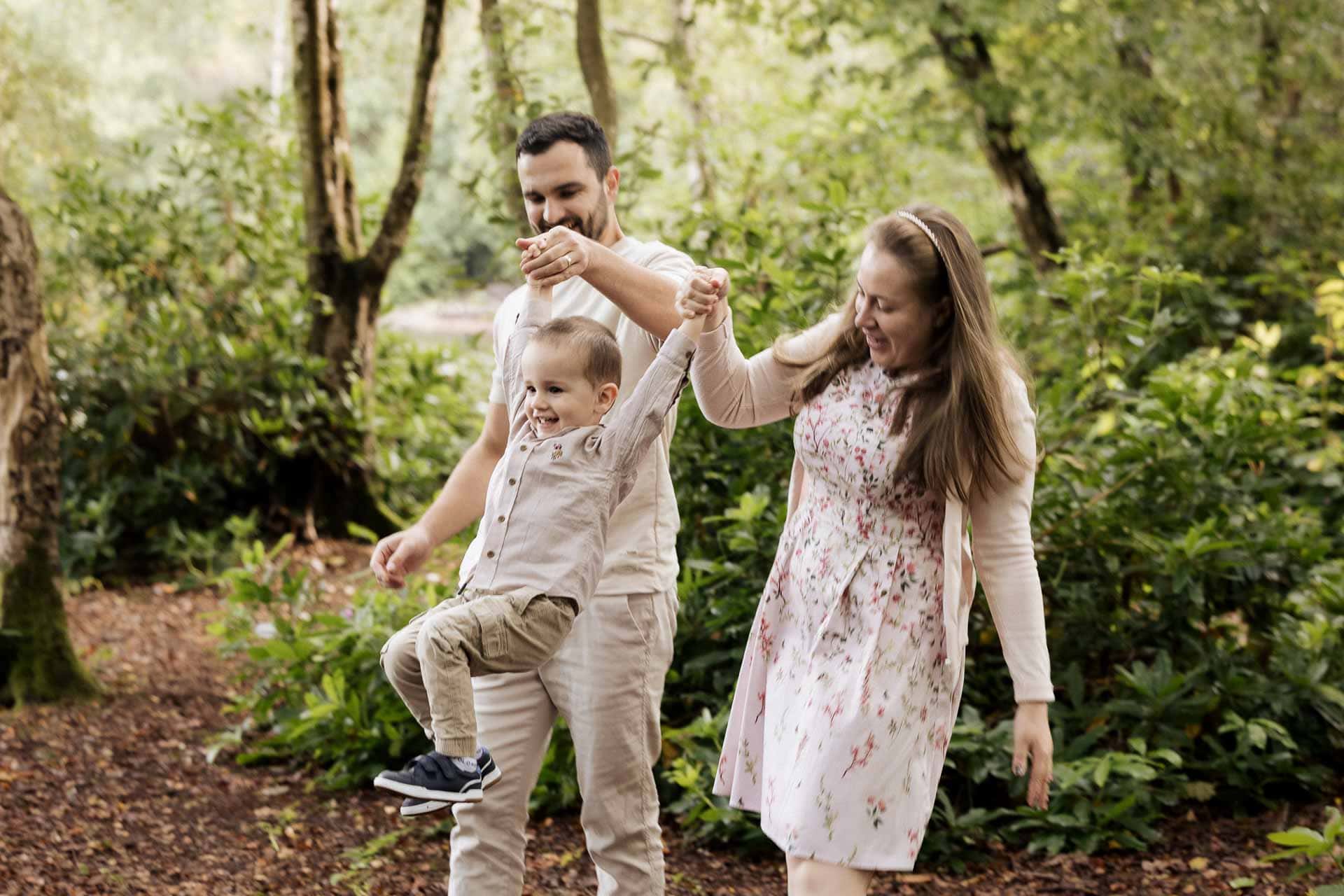 Heaton Park Family Photoshoot Session our 30 minute photoshoot is the perfect gift